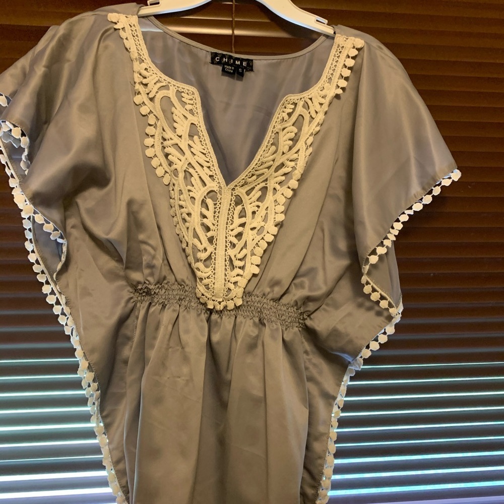 V nick top with lace and lactic waist